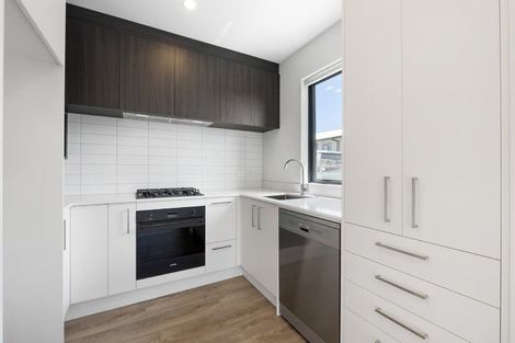 Photo of property in 11 Noel Hayden Street, Takanini, 2112