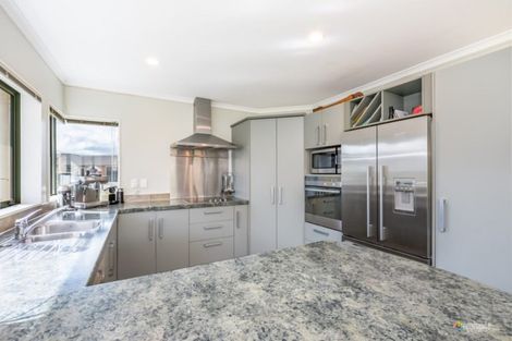 Photo of property in 63 Percy Kinsman Crescent, Riverstone Terraces, Upper Hutt, 5018