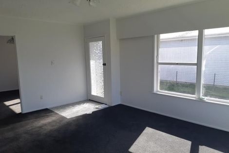 Photo of property in 2/4 Lingfield Street, Glenfield, Auckland, 0629