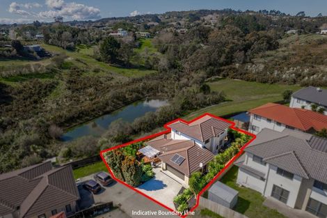 Photo of property in 121 Keri Vista Rise, Papakura, 2110