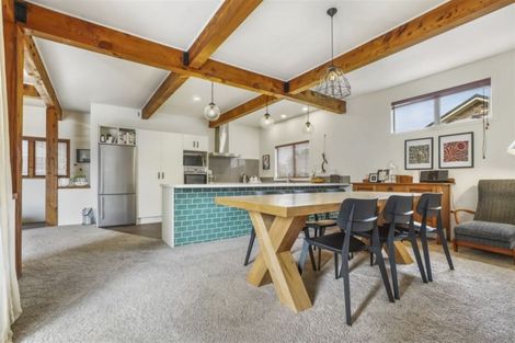 Photo of property in 10 Palm Grove Drive, Western Heights, Hamilton, 3200