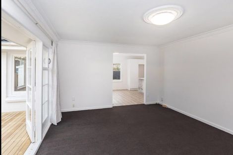 Photo of property in 94 Avondale Road, Avondale, Christchurch, 8061