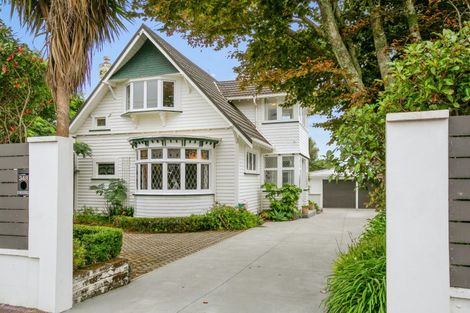 Photo of property in 348 Saint Aubyn Street, Moturoa, New Plymouth, 4310