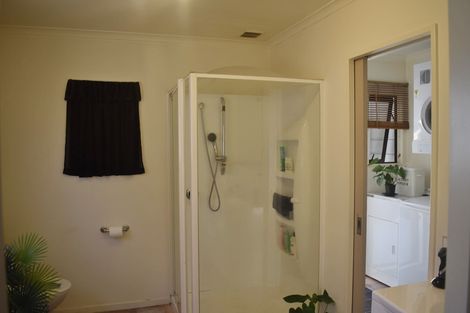 Photo of property in 194 High Street North, Carterton, 5713