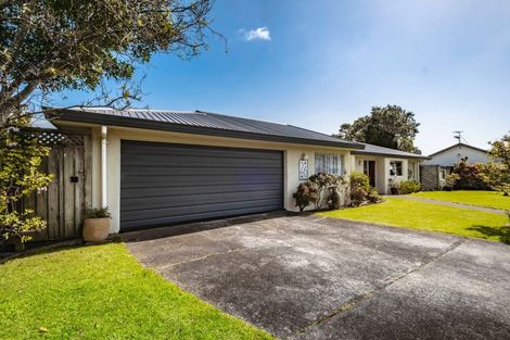 Photo of property in 26 Marchant Place, Westown, New Plymouth, 4310