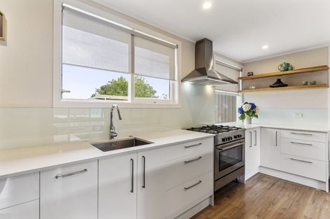 Photo of property in 37 Whitford Road, Howick, Auckland, 2014