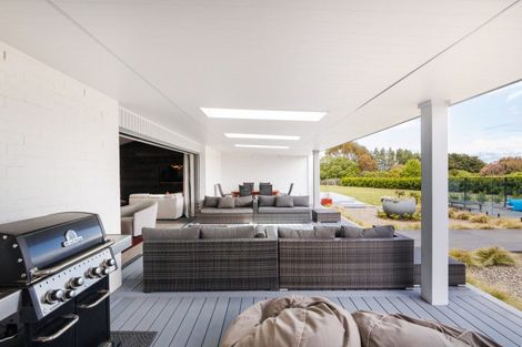 Photo of property in 12 Colquhoun Way, Kelvin Grove, Palmerston North, 4470