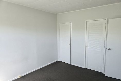 Photo of property in 2/1 Tomintoul Place, Highland Park, Auckland, 2010