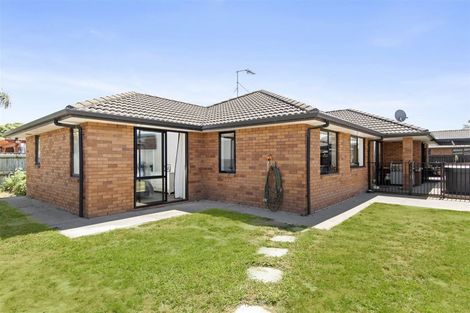 Photo of property in 23 Seabreeze Place, Papamoa Beach, Papamoa, 3118