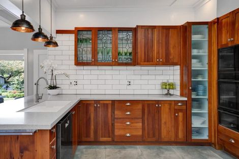 Photo of property in 500 Richmond Road, Lepperton, New Plymouth, 4373