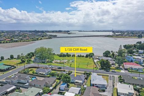 Photo of property in 1/18 Cliff Road, Papakura, 2110