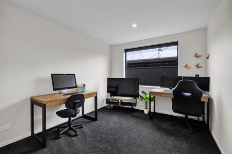 Photo of property in 2 Roy Johns Way, Bell Block, New Plymouth, 4312