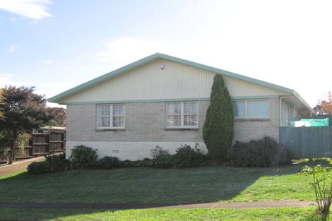 Photo of property in 1/187 Fisher Parade, Farm Cove, Auckland, 2012