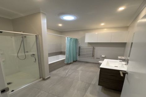 Photo of property in 13 William Stratton Lane, Hobsonville, Auckland, 0616