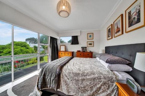 Photo of property in 17 Dives Avenue, Hawera, 4610