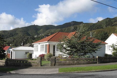 Photo of property in 74 Judd Crescent, Naenae, Lower Hutt, 5011