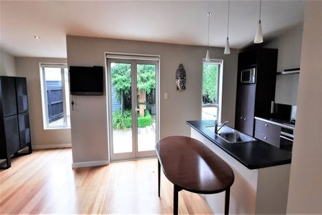 Photo of property in 216 Springfield Road, St Albans, Christchurch, 8014