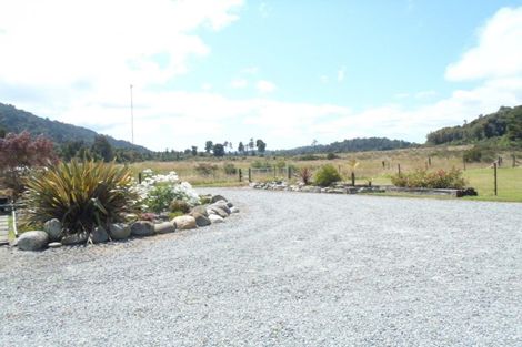 Photo of property in 204 Limestone Road, Marsden, Greymouth, 7872