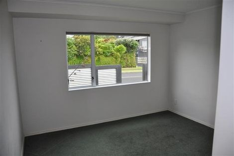 Photo of property in 58a Riversdale Drive, Merrilands, New Plymouth, 4312