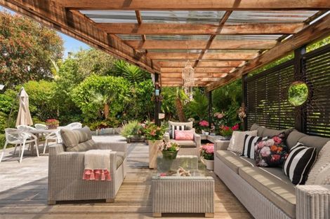 Photo of property in 20 Penguin Drive, Murrays Bay, Auckland, 0630