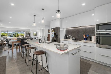 Photo of property in 12 Saint Thomas Avenue, Pyes Pa, Tauranga, 3112