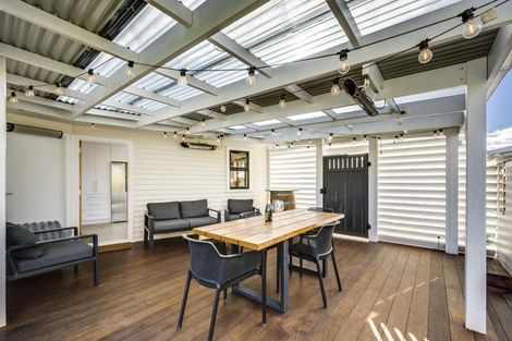 Photo of property in 16 Surrey Street, Taradale, Napier, 4112