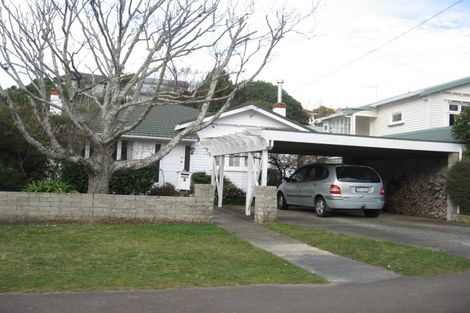 Photo of property in 5 Burrows Avenue, Karori, Wellington, 6012