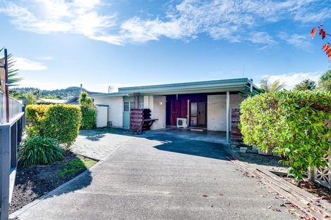 Photo of property in 67 Puketapu Road, Taradale, Napier, 4112