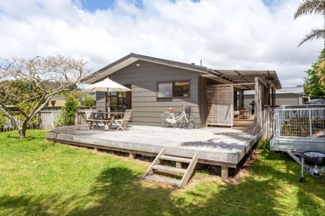 Photo of property in 29 Oyster Drive, Cooks Beach, Whitianga, 3591