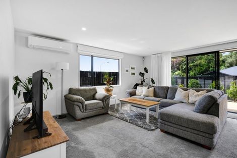 Photo of property in 3 Frederick Place, Whalers Gate, New Plymouth, 4310