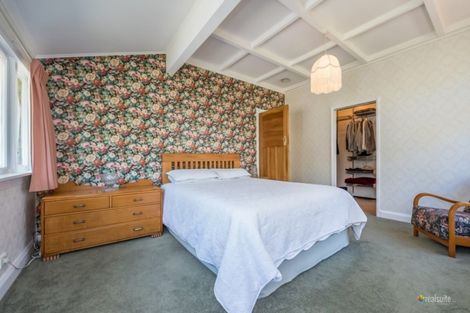 Photo of property in 25 Hinau Street, Woburn, Lower Hutt, 5010