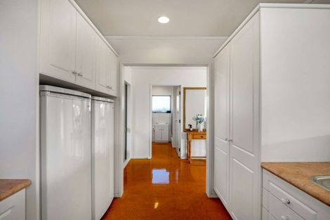 Photo of property in 1/114 The Circle, Manly, Whangaparaoa, 0930