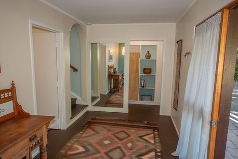 Photo of property in 5 Seaview Road, Cable Bay, 0420