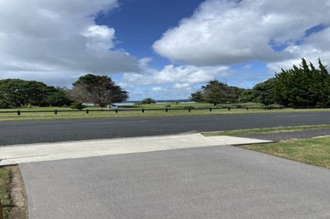 Photo of property in 121 Torkar Road, Clarks Beach, 2122