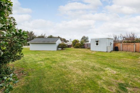 Photo of property in 36 Signal Street, Foxton Beach, Foxton, 4815