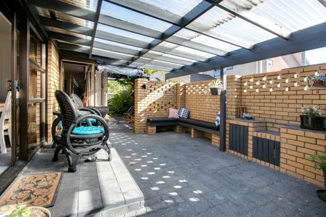 Photo of property in 68 O'dowd Road, Taradale, Napier, 4112