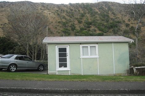 Photo of property in 46 Tilley Road, Paekakariki, 5034