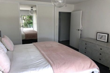 Photo of property in 1/34 Uxbridge Road, Mellons Bay, Auckland, 2014