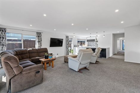 Photo of property in 21 Bronco Drive, Aidanfield, Christchurch, 8025