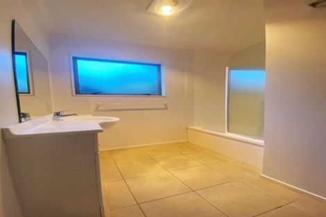 Photo of property in 12a Midgley Road, West Harbour, Auckland, 0618