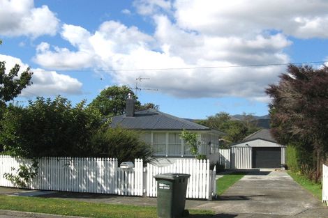 Photo of property in 12 Hector Grove, Trentham, Upper Hutt, 5018