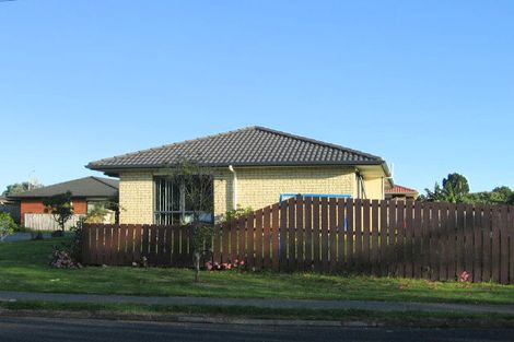 Photo of property in 9 Flat Bush Road, Otara, Auckland, 2023
