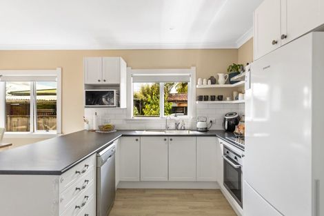 Photo of property in 26 Brookes Street, Inglewood, 4330