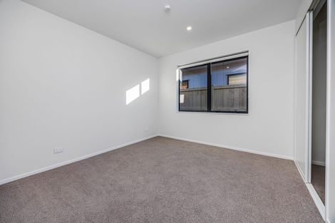 Photo of property in 124 Pepene Avenue, Takanini, Auckland, 2112