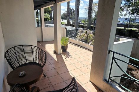 Photo of property in 213 Whangaparaoa Road, Red Beach, 0932