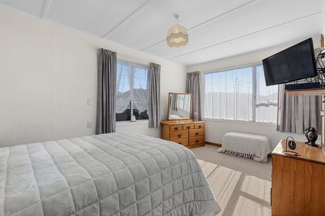 Photo of property in 11 Pilcher Crescent, Naenae, Lower Hutt, 5011