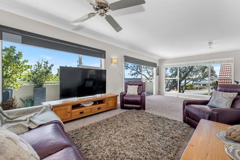 Photo of property in 3/58 Takutai Avenue, Half Moon Bay, Auckland, 2012