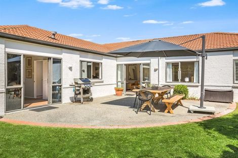 Photo of property in 12 Bowman Place, Whitby, Porirua, 5024