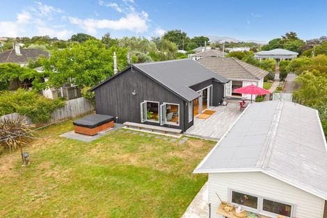 Photo of property in 27 Venice Street, Martinborough, 5711