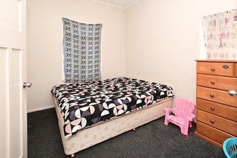 Photo of property in 18 Birdwood Road, Pukekohe, 2120